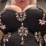 curvymmonroefree from onlyfans